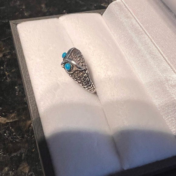 Owl ring with turquoise - Picture 2 of 4